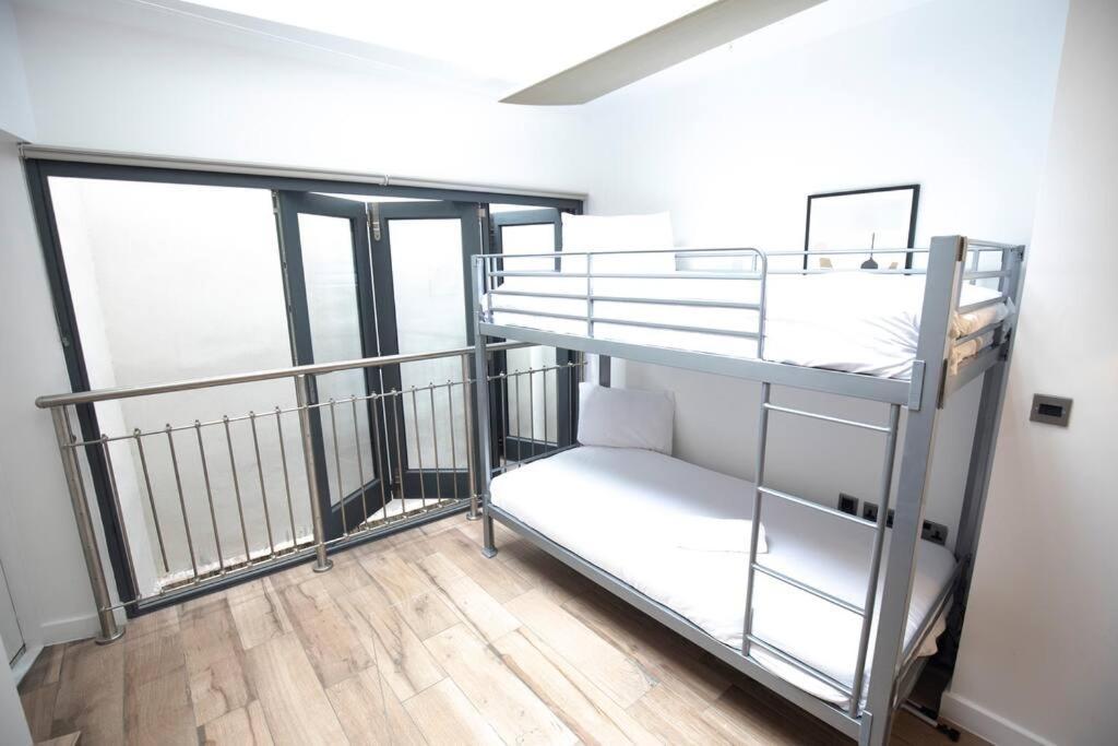 City Superhost: Luxury Deansgate Townhouse Манчестер Екстер'єр фото